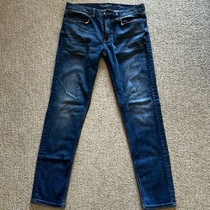 Banana Republic Slim fit Traveler medium blue jeans 31x32